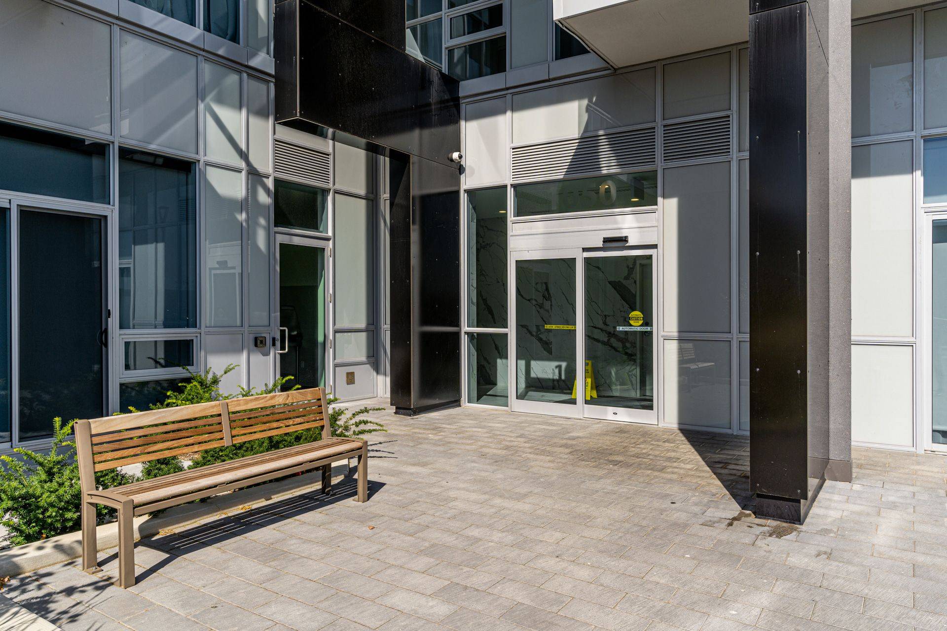 Milton, ON L9T 9M3,1050 Main ST E #513
