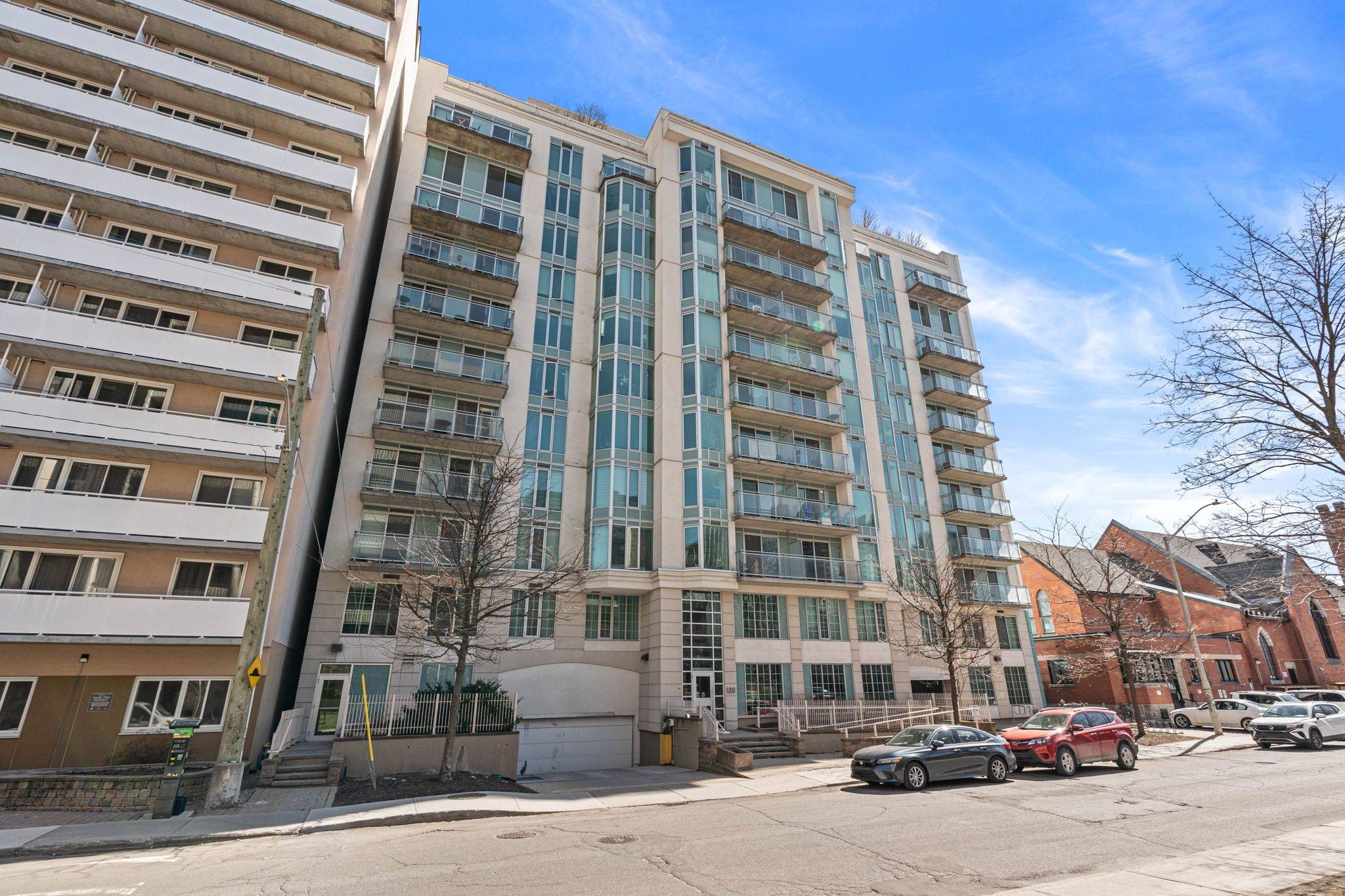 138 Somerset ST W #1010, Ottawa Centre, ON K2P 0A3