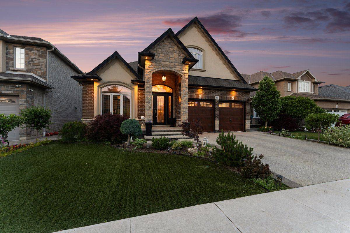 Hamilton, ON L8J 3W9,85 Hillcroft DR