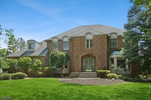 41 Silver Spring Ct, East Hanover Twp., NJ 07936