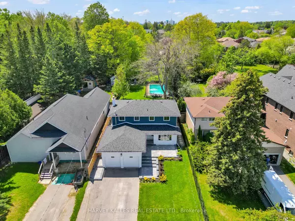 Pickering, ON L1W 2M7,534 Oakwood DR