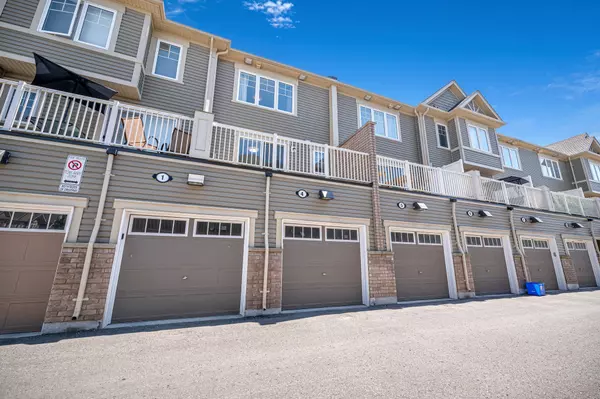 Oshawa, ON L1L 0M6,2500 Hill Rise CT #4