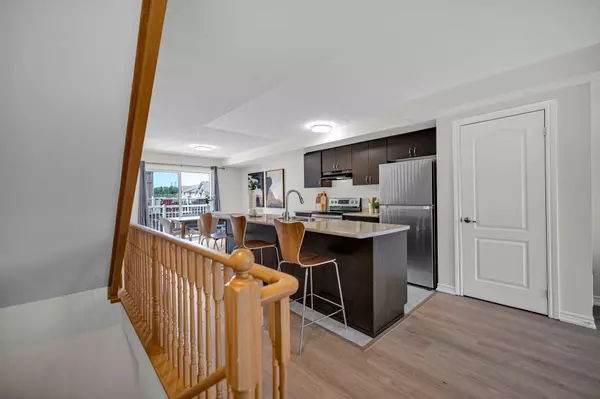 Oshawa, ON L1L 0M6,2500 Hill Rise CT #4
