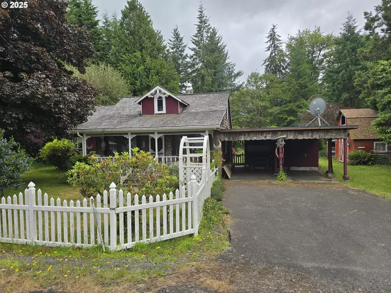 37564 LABISKE LN, Astoria, OR 97103