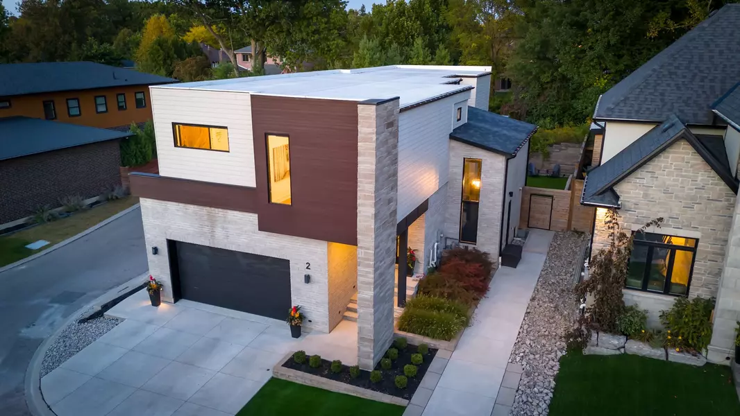 567 Rosecliffe TER #2, London South, ON N6K 0E2