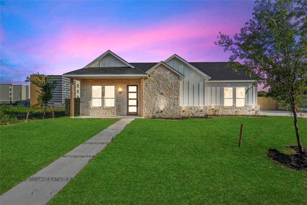 1222 Gannon Lane, Desoto, TX 75115