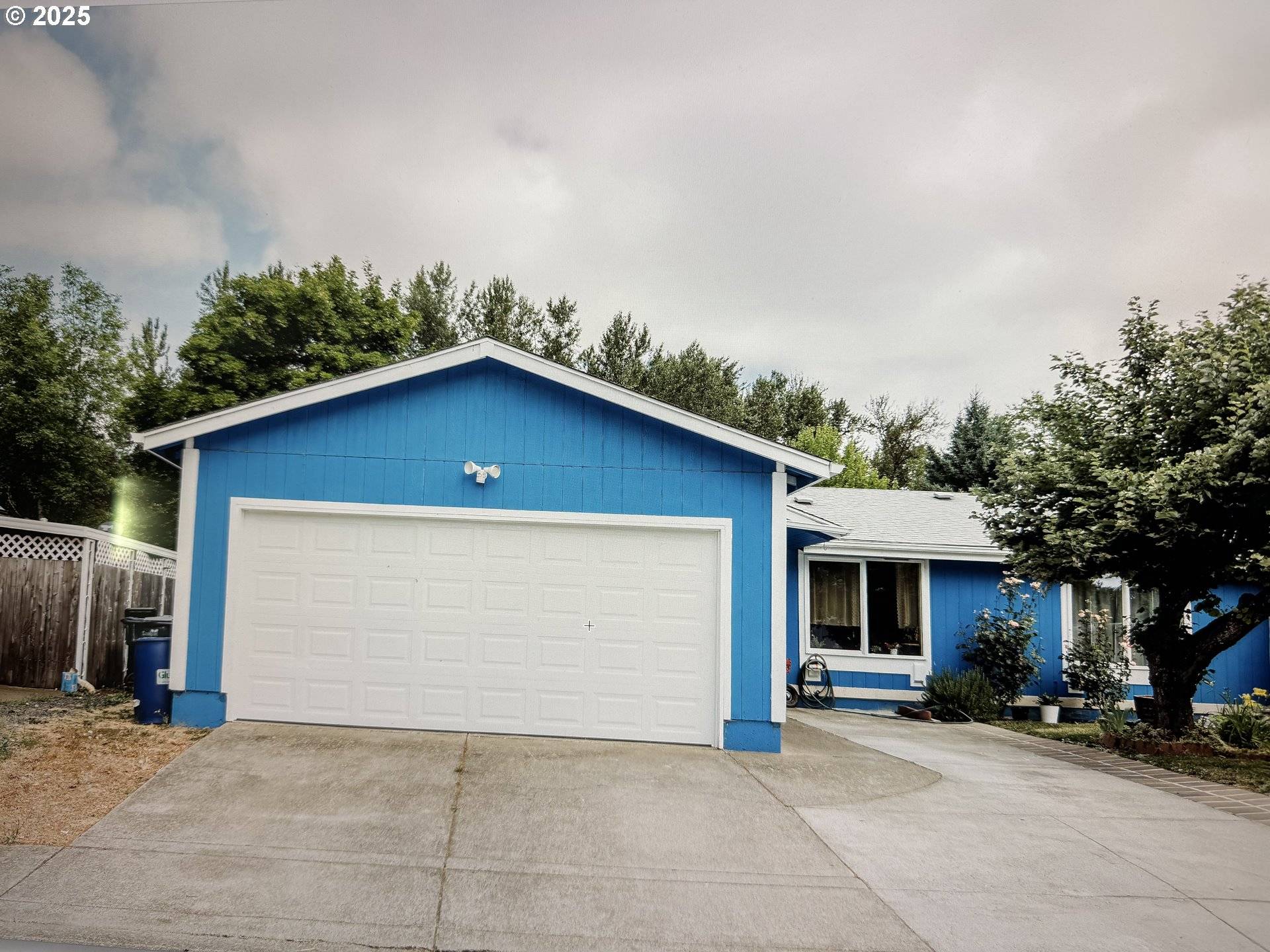 2350 N TERRY ST, Eugene, OR 97402
