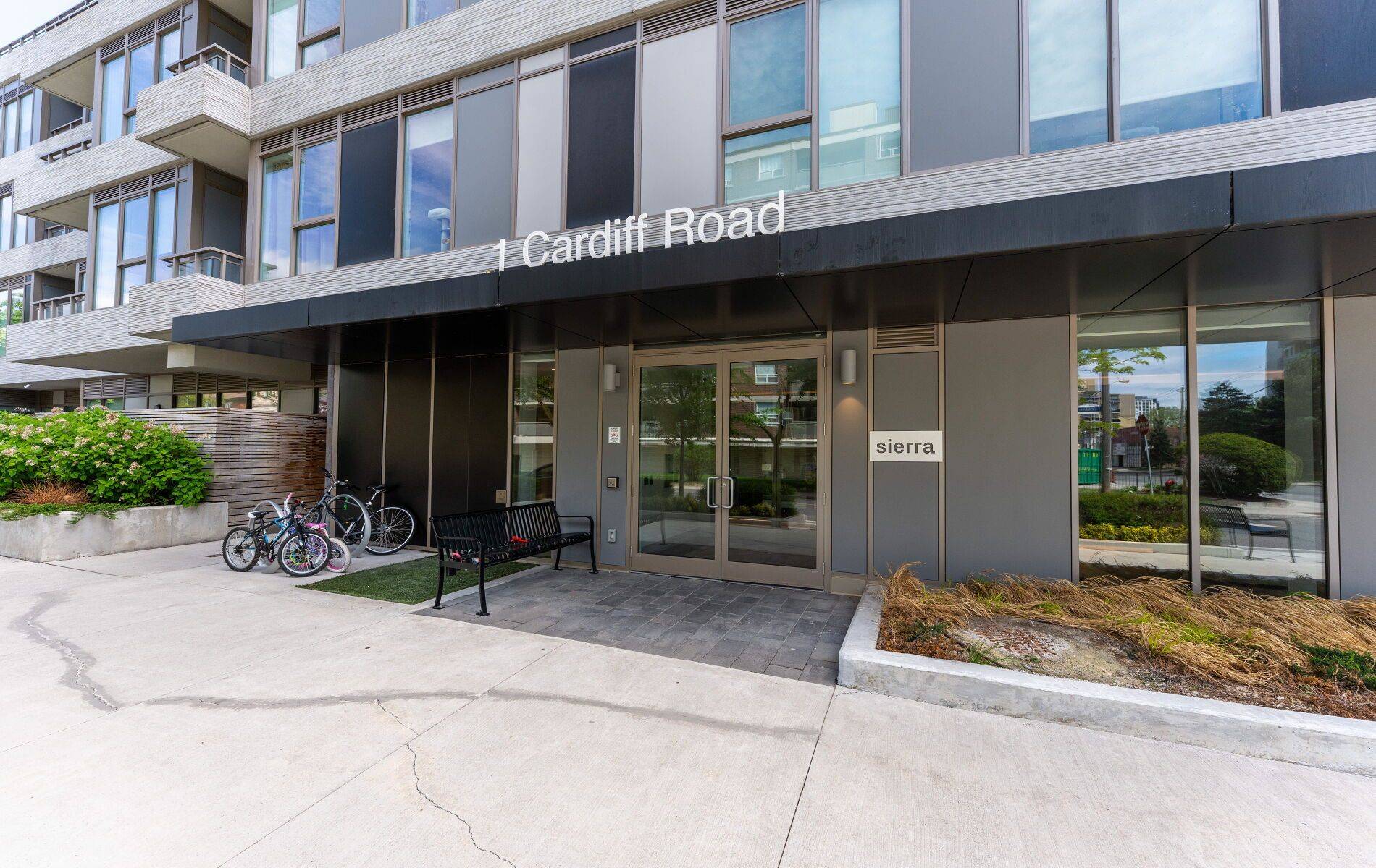 Toronto C10, ON M4P 0G2,1 Cardiff RD #408