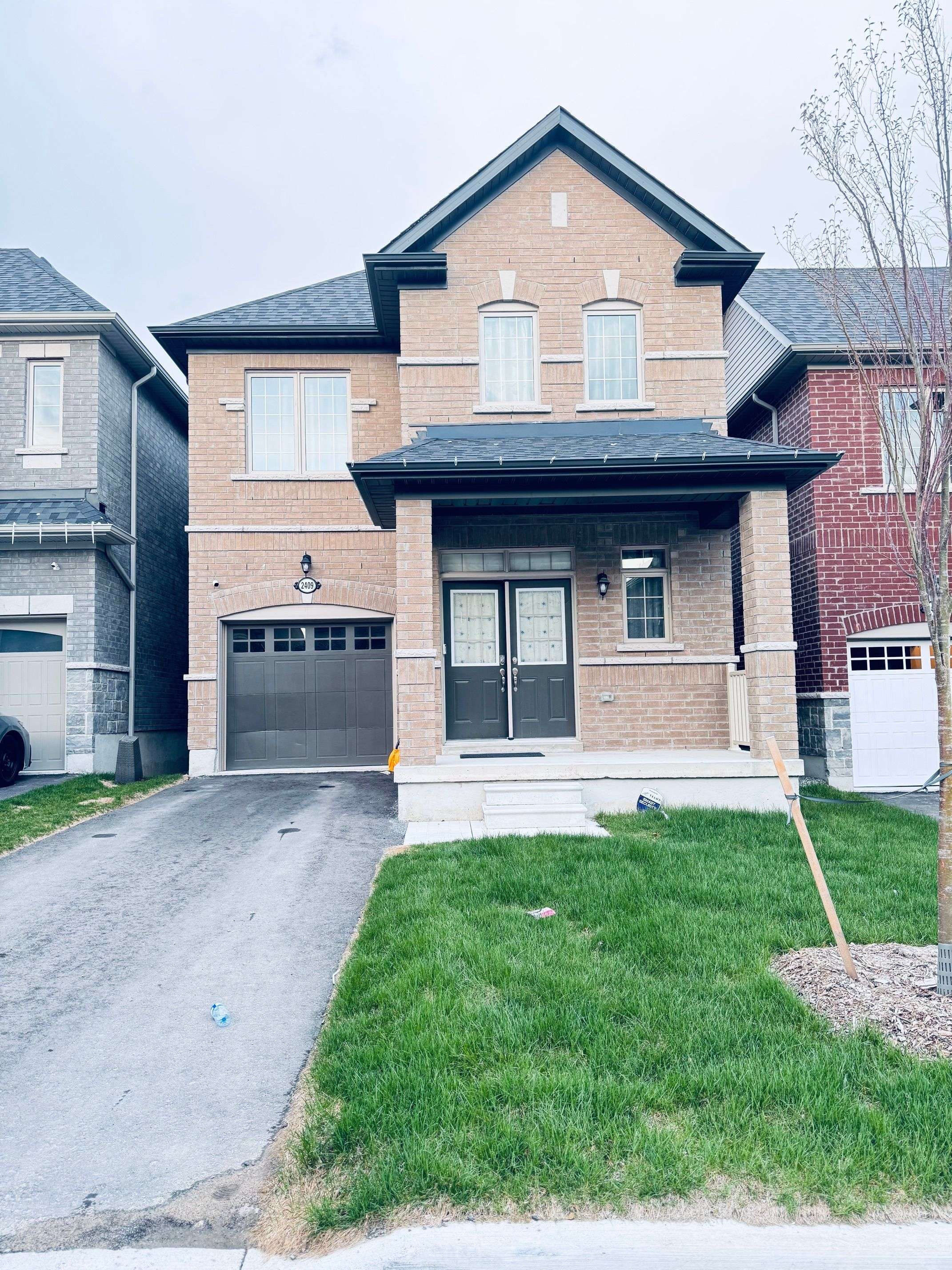 2409 Angora ST, Pickering, ON L1X 0M6