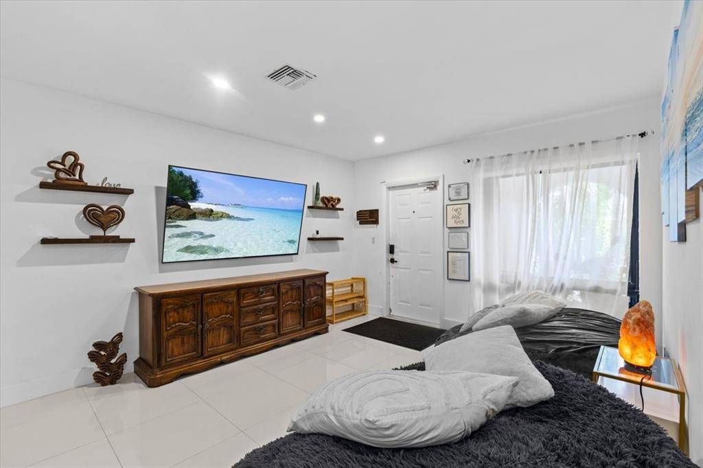 Wilton Manors, FL 33311,[StreetName,UnitNumber,StreetNumber,StreetDirPrefix]