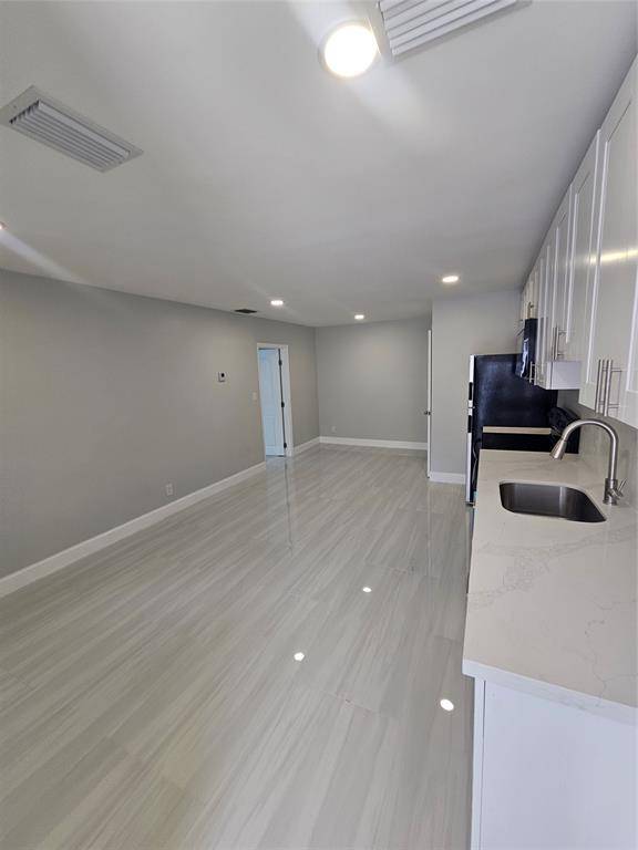 Fort Lauderdale, FL 33314,4072 SW 51st St #3
