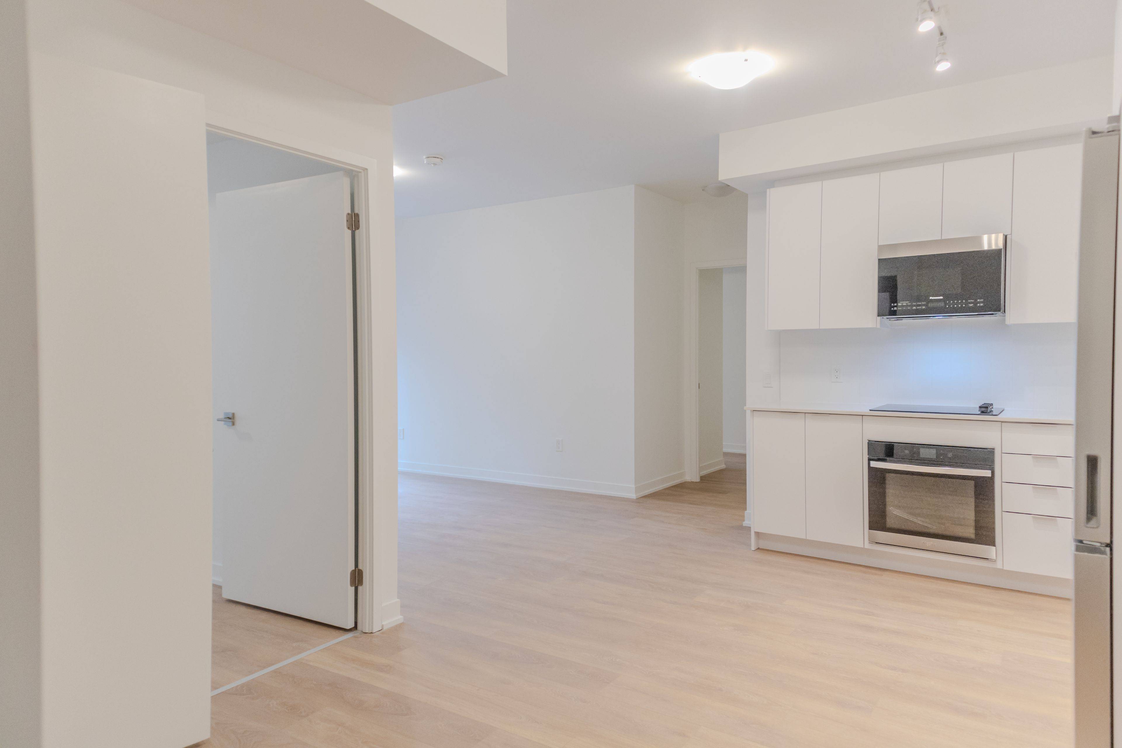 10 Abeja ST #27, Vaughan, ON L4K 0R4
