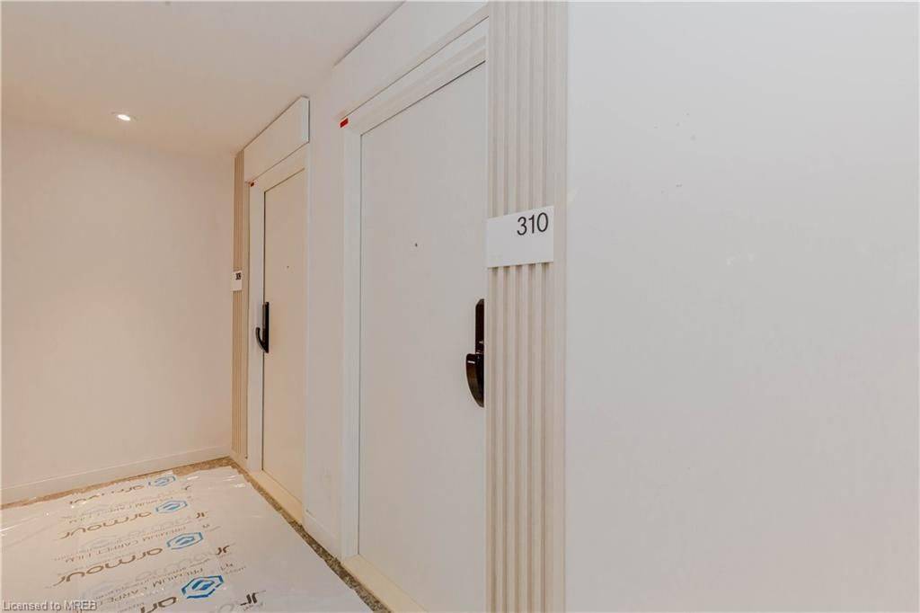Mississauga, ON M3C 0H5,28 Ann ST #310