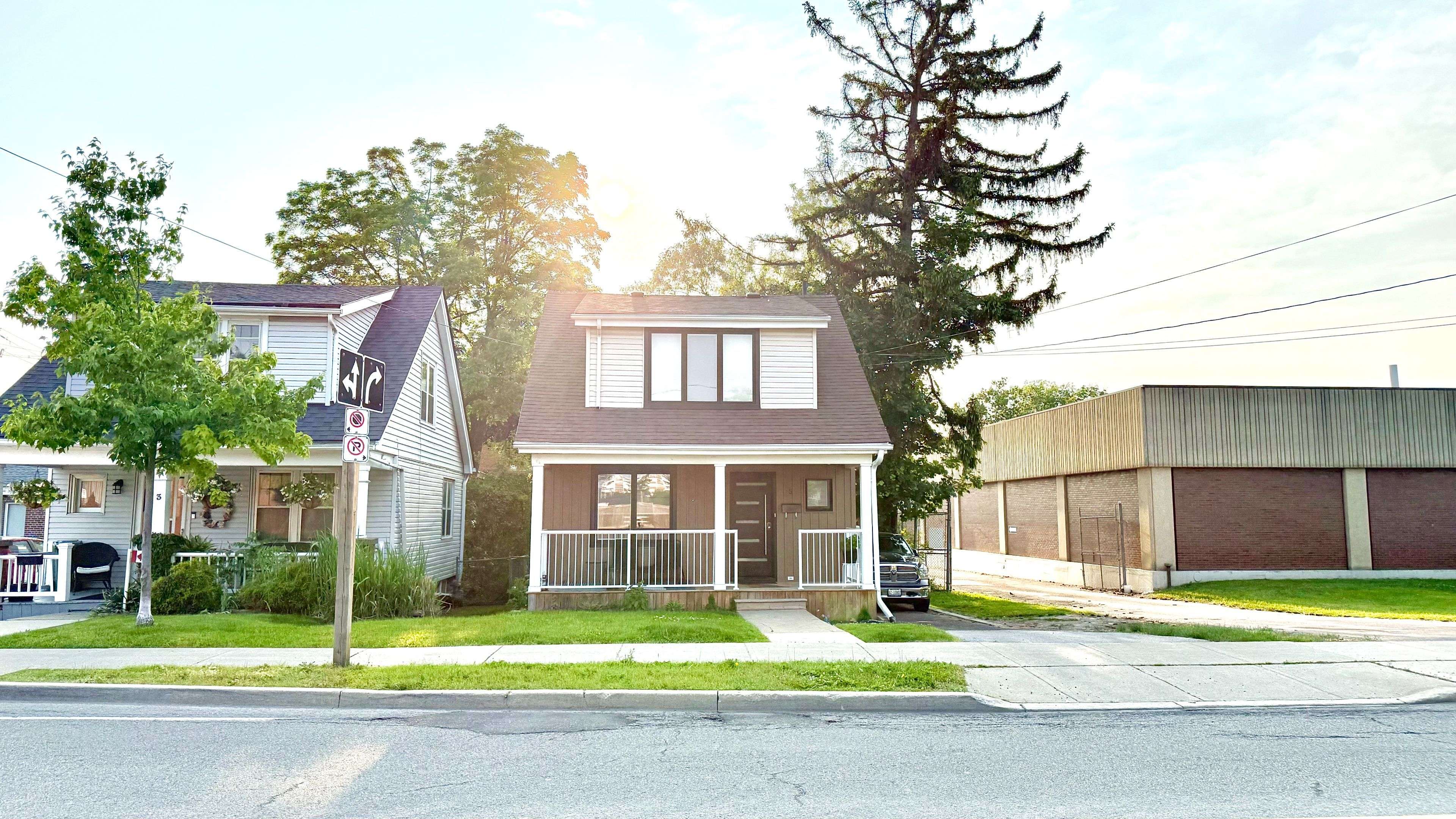 5 Lake Avenue DR, Hamilton, ON L8G 1X5