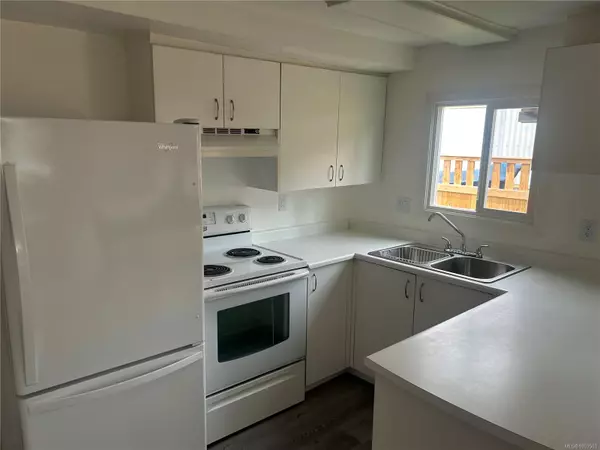 Langford, BC V9B 4P9,2807 Sooke Lake Rd #41