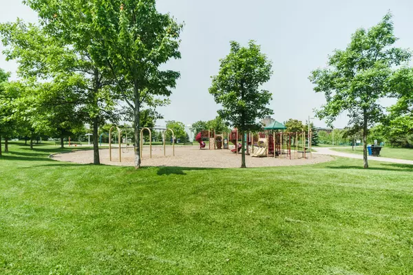 Toronto E04, ON M1L 0A9,15 Oates DR