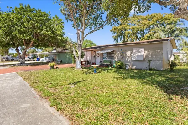 Hollywood, FL 33024,6705 Raleigh St