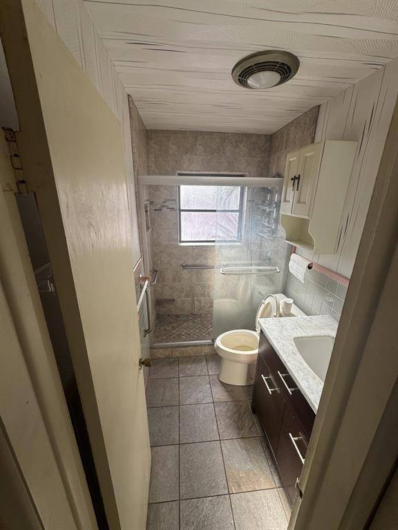 Pompano Beach, FL 33062,[StreetName,UnitNumber,StreetNumber,StreetDirPrefix]