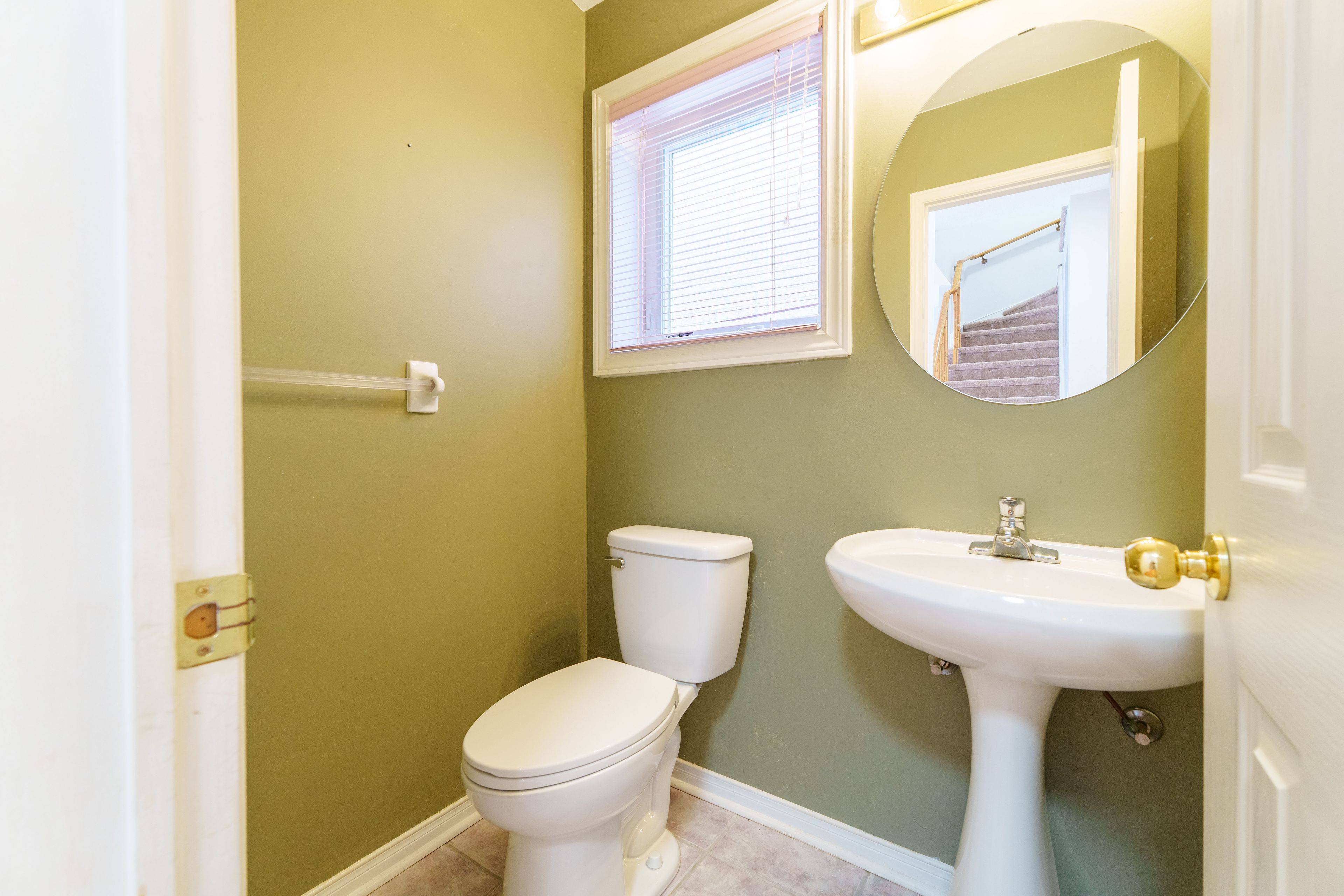 Markham, ON L6C 2E5,5 McCaul ST
