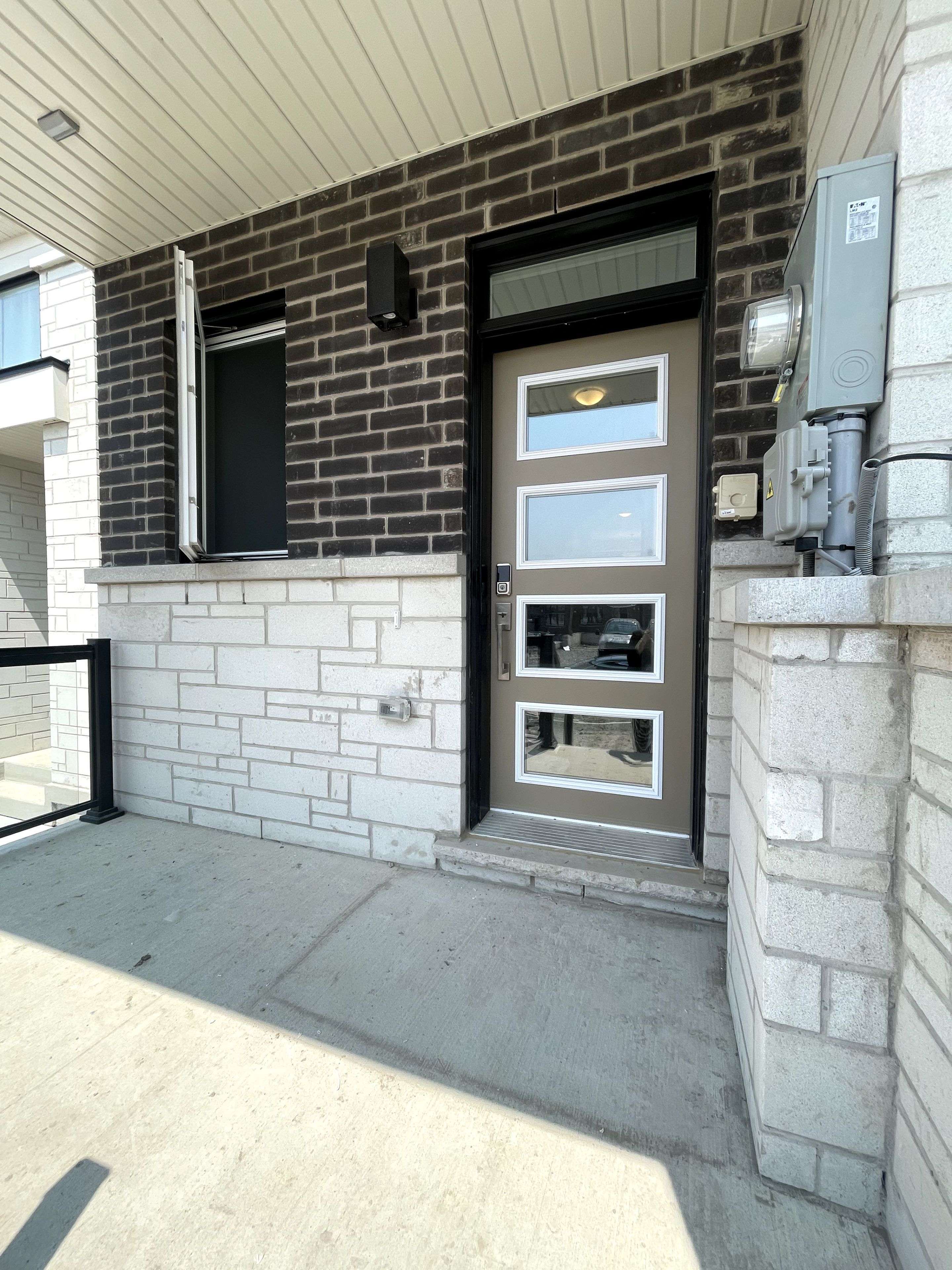 Barrie, ON L9J 0B7,28 Vinewood CRES