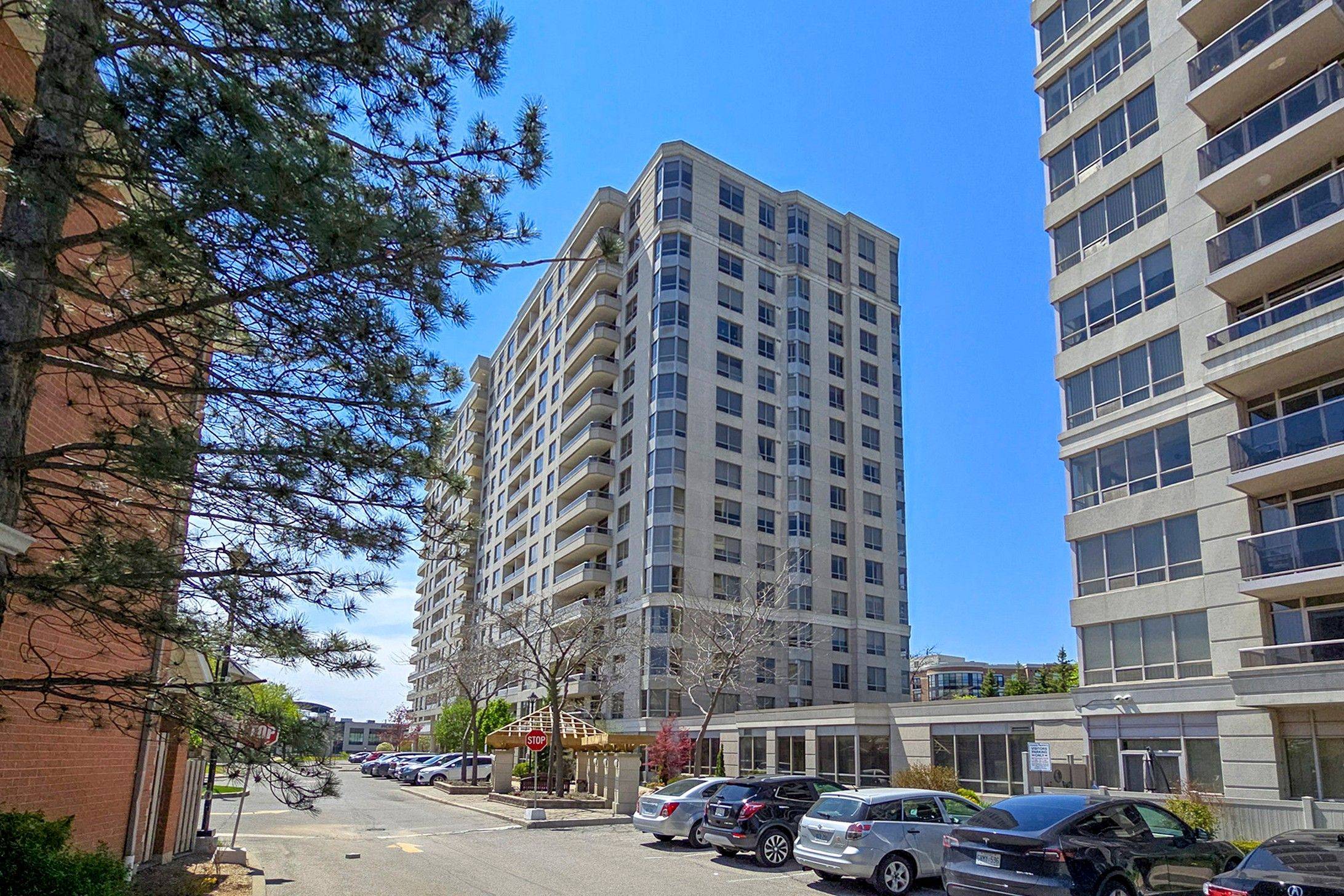 Pickering, ON L1V 6V4,1000 The Esplanade N/A N #1216