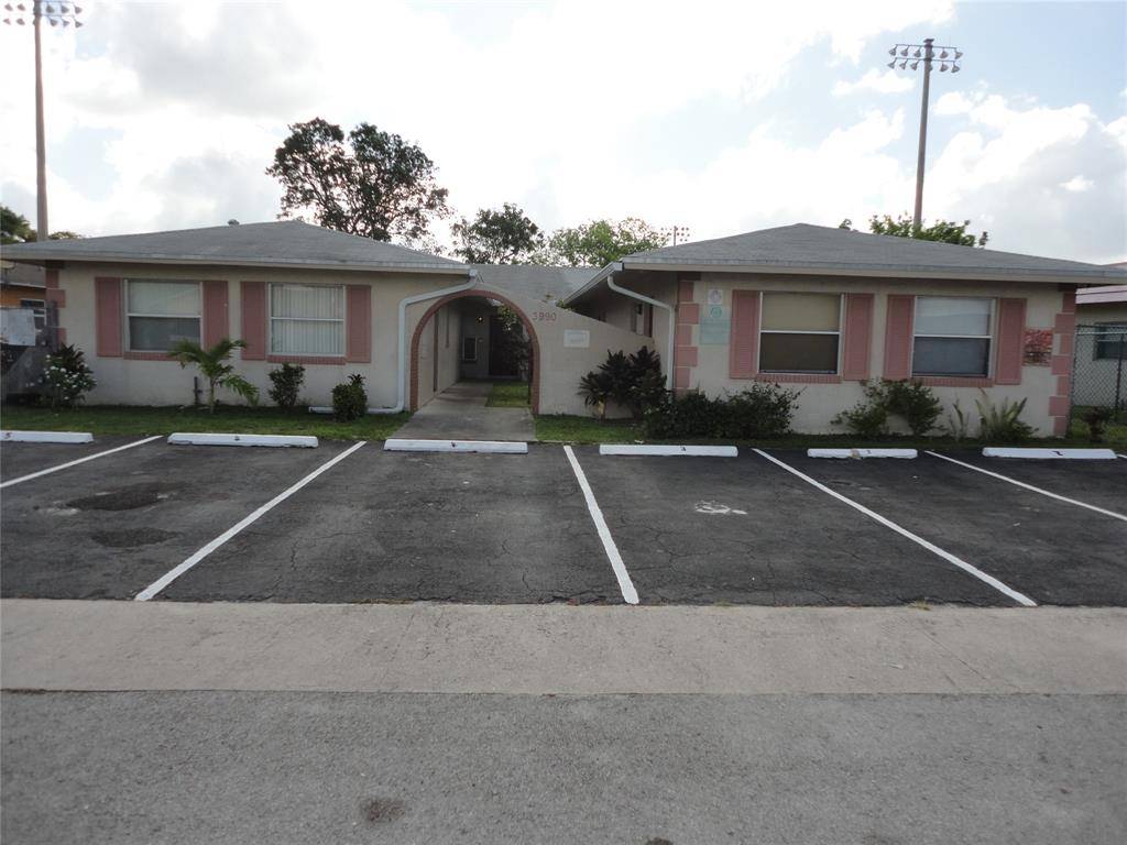 [StreetName, UnitNumber, StreetNumber, StreetDirPrefix], Lauderdale Lakes, FL 33309