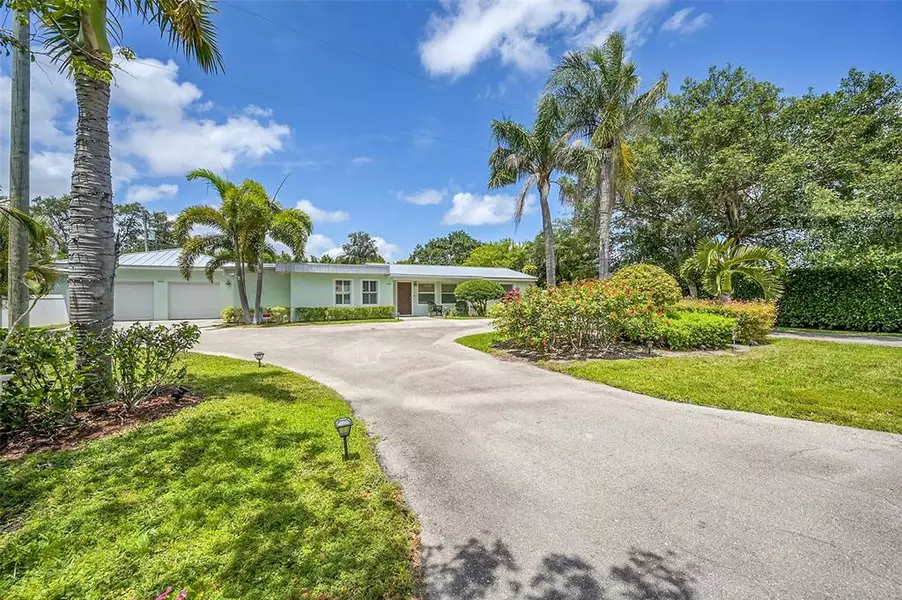 365 NW 35th St, Boca Raton, FL 33431