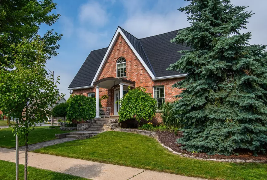 292 Woods ST, Stratford, ON N5A 7T4