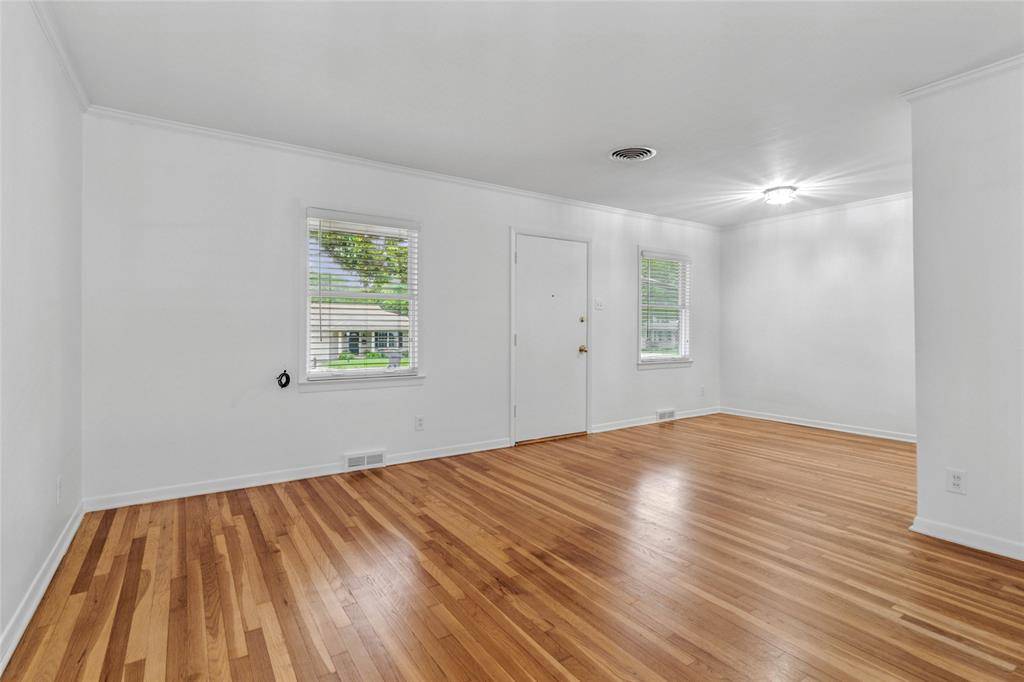 Dallas, TX 75228,9751 Twin Creek Drive