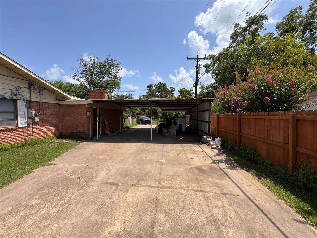Fairfield, TX 75840,587 Reed Street