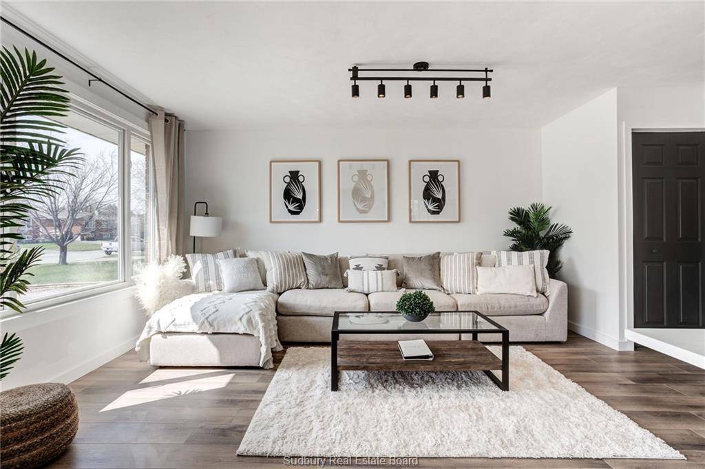 Sudbury, ON P3A 4W9,1148 Prestige PL
