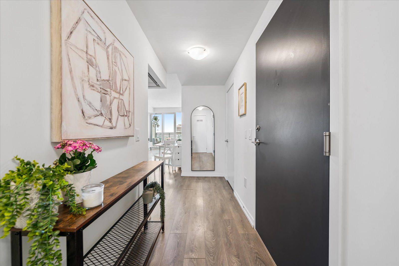 Toronto C15, ON M2K 2J7,3237 Bayview AVE #1108