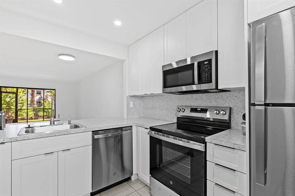 Miramar, FL 33025