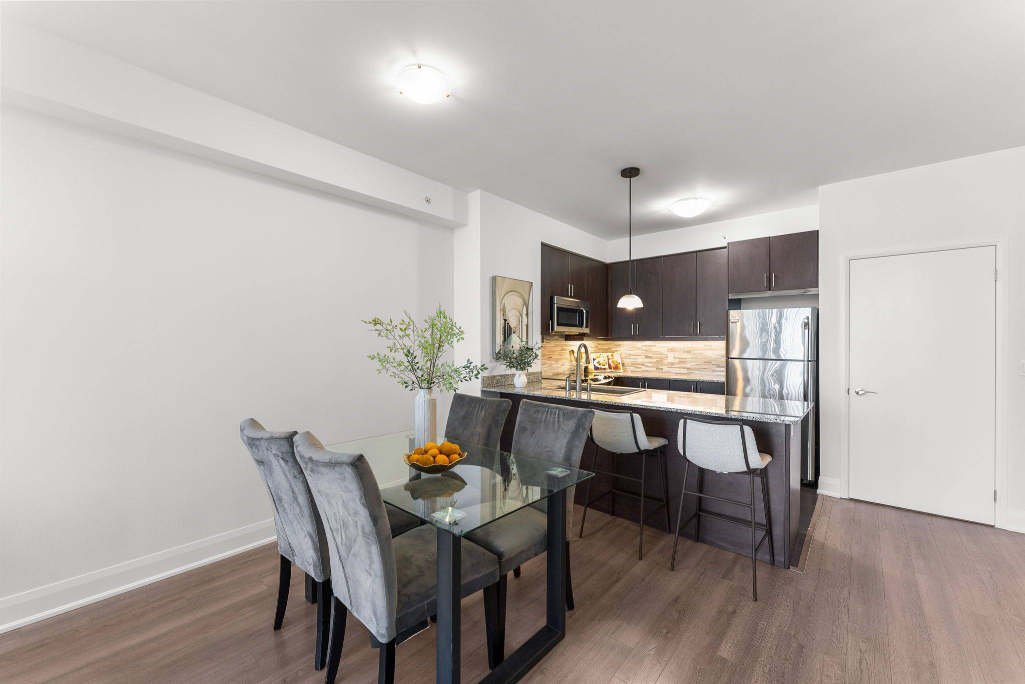 Vaughan, ON L4K 0G3,2900 Highway 7 N/A #1706