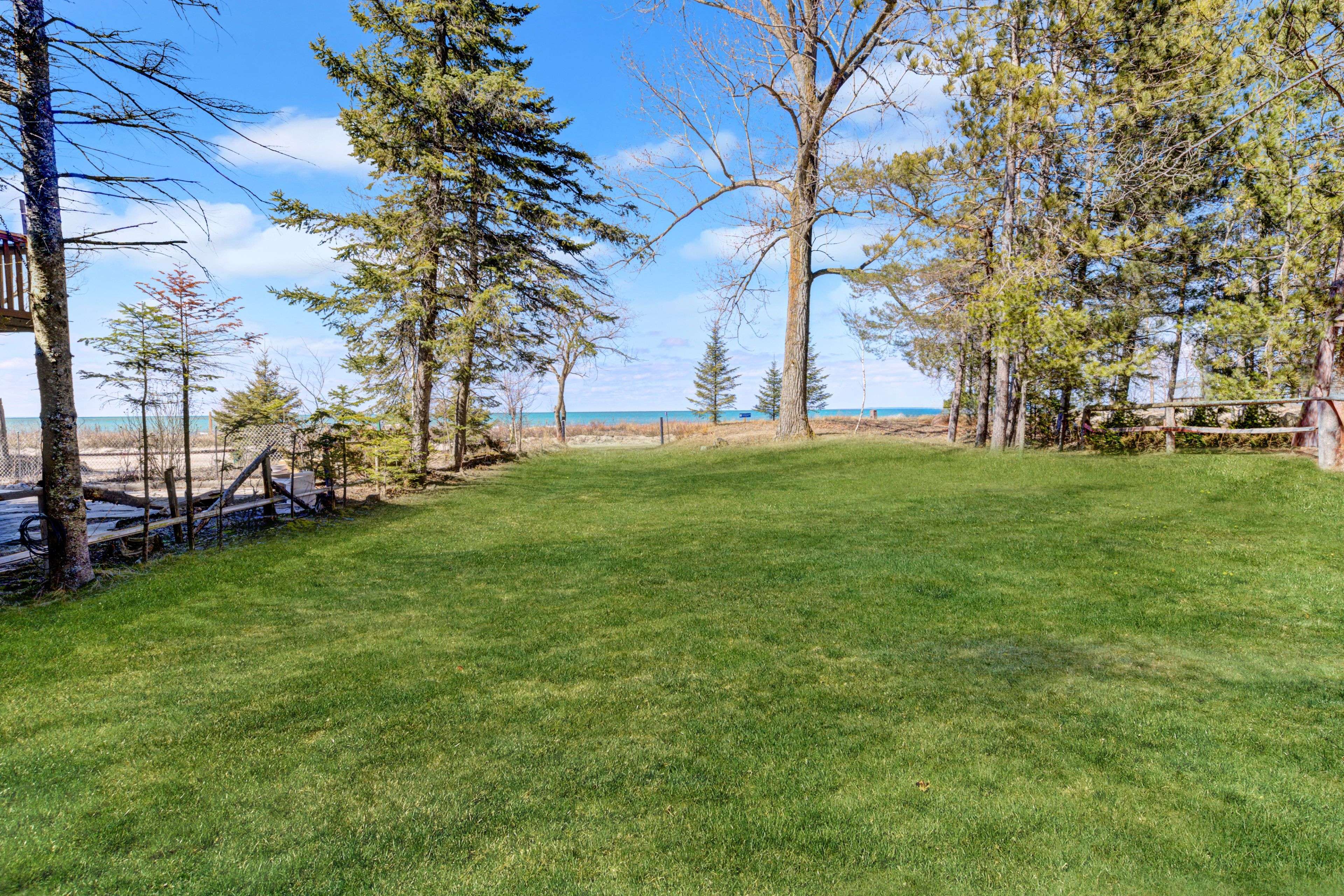 Wasaga Beach, ON L9Z 2M4,278 Coastline DR