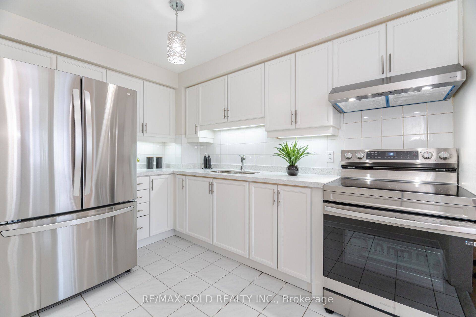 Mississauga, ON L5M 5N7,5305 Glen Erin DR #78B