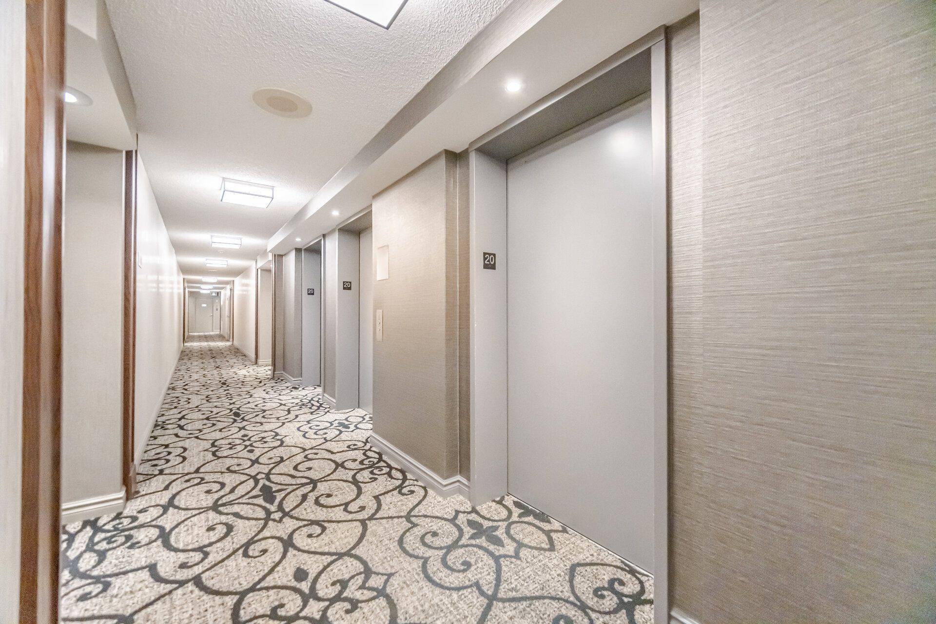 Mississauga, ON L5B 3Y1,330 Rathburn RD W #2008