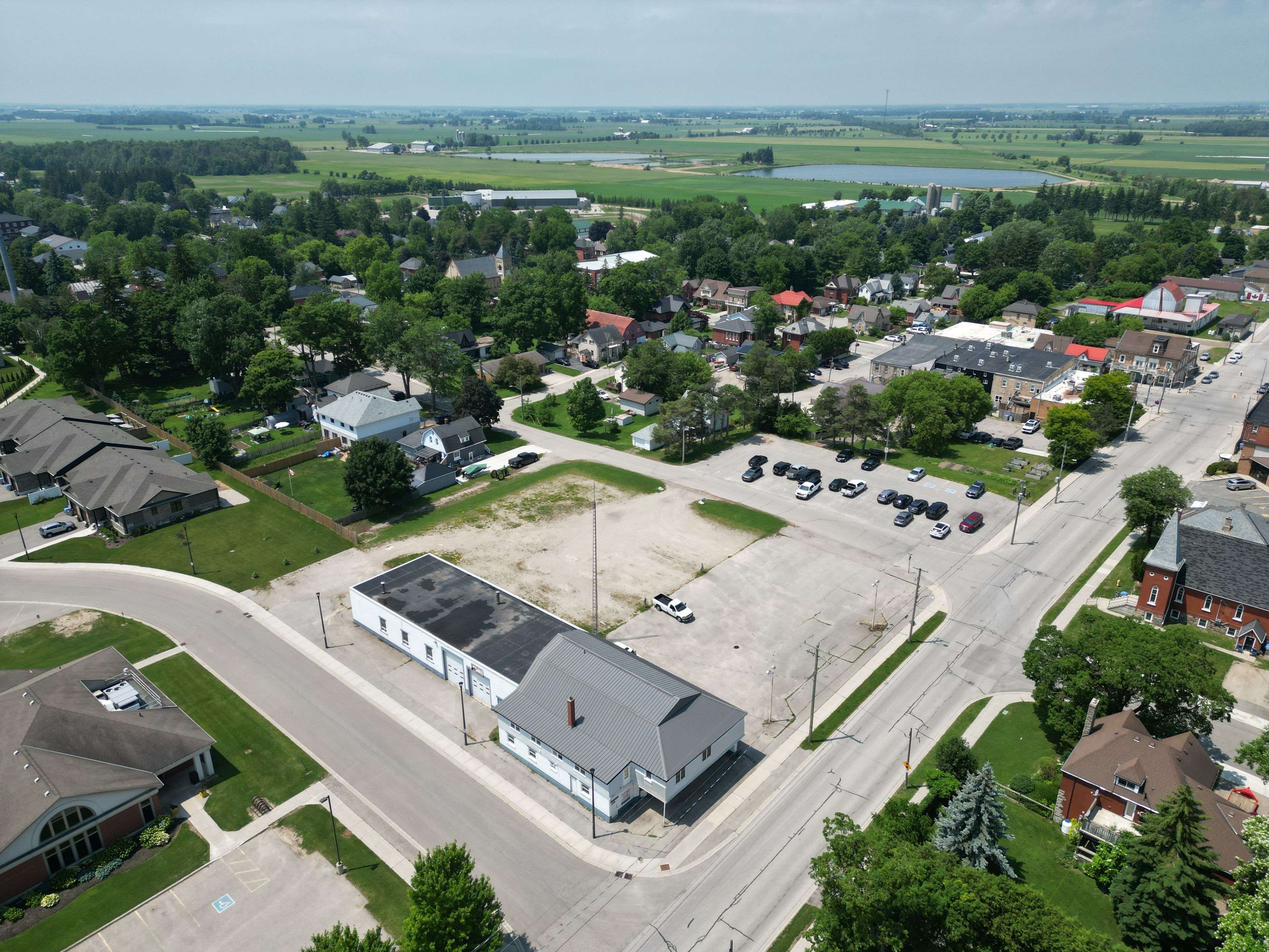 Perth East, ON N0K 1M0,15 MILL ST E