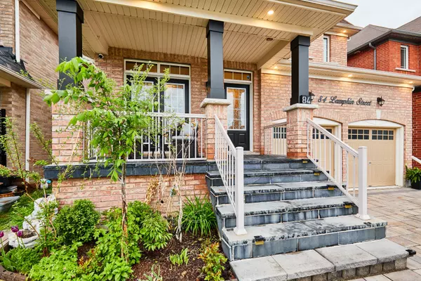 Georgina, ON L0E 1R0,84 Lampkin ST