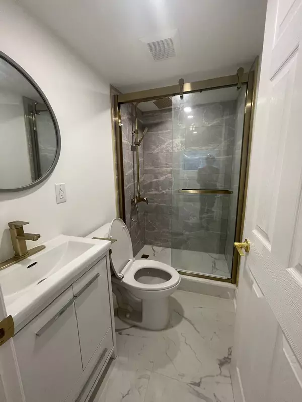 Newmarket, ON L3Y 3B2,773 Greenfield CRES #Basement Unit A