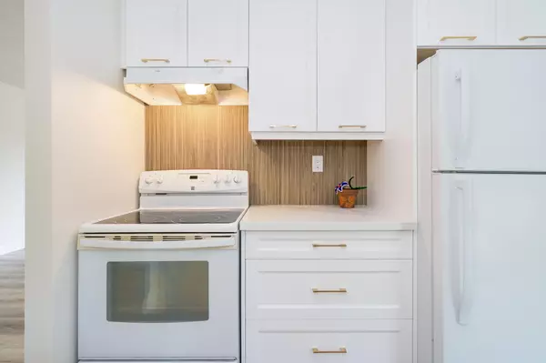 Midland, ON L4R 2P2,356 Lescaut RD