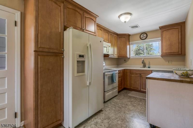 Bridgewater Twp., NJ 08807,454 Hauck Rd