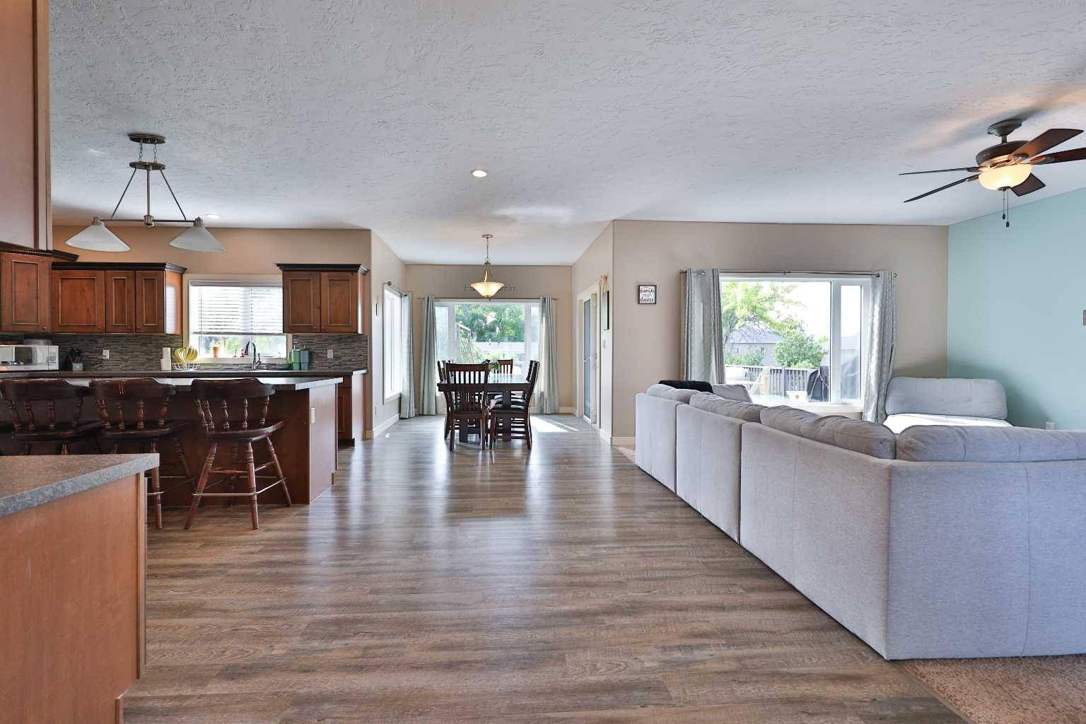 Magrath, AB T0K 1J0,24 N 2A ST East