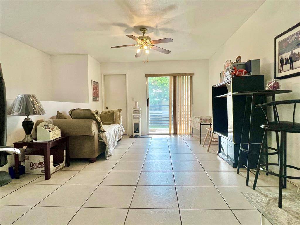 Pompano Beach, FL 33069,504 Gardens Dr #203