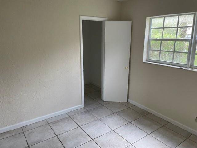 Coral Springs, FL 33065,8502 NW 35th St #7