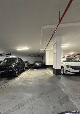 Markham, ON L3R 6L5,18 Water Walk DR