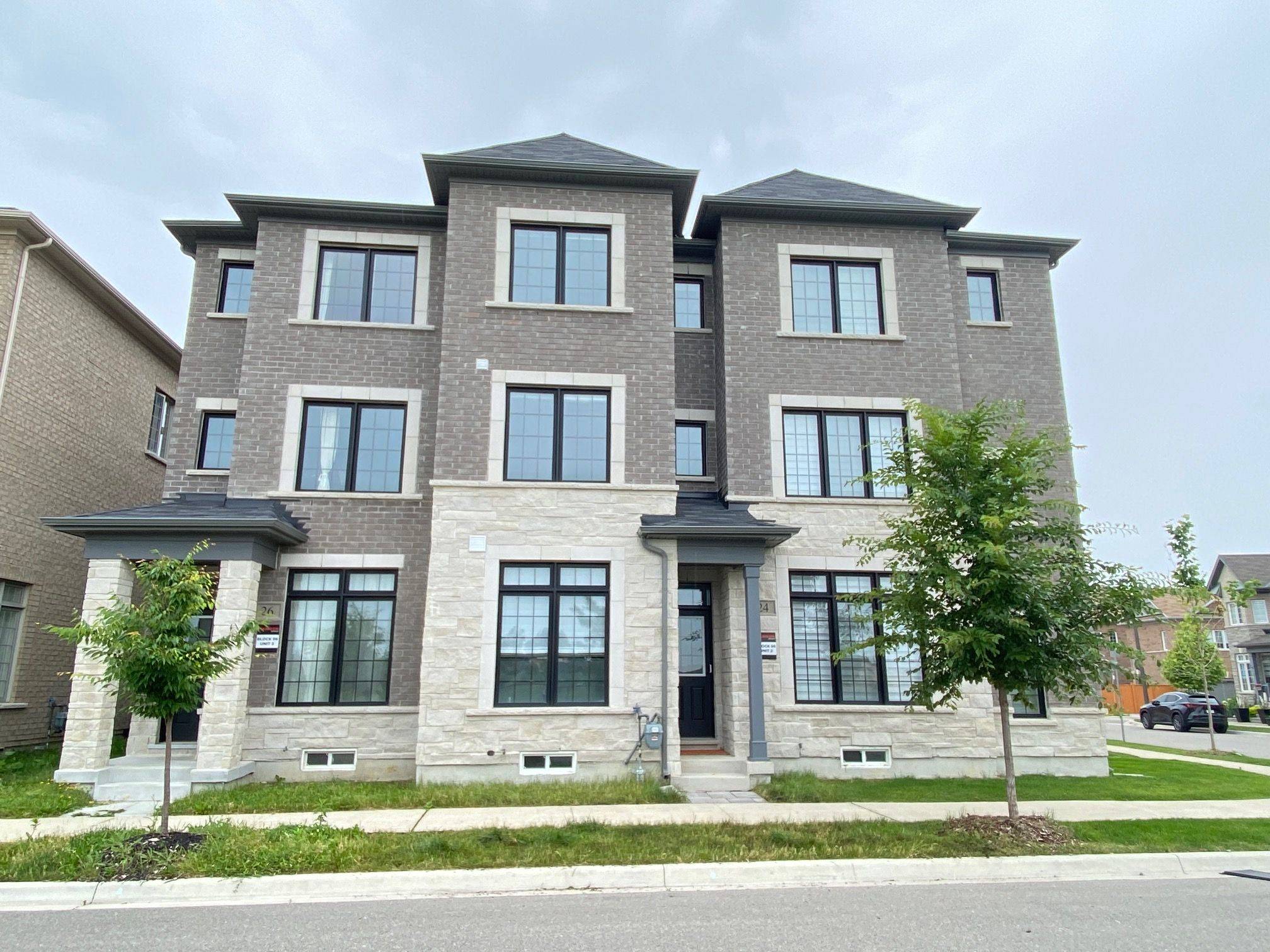 24 Harvest Field RD, Markham, ON L6B 1N4