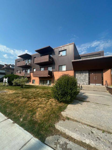 Kawartha Lakes, ON K9V 2M9,155 Lindsay ST S
