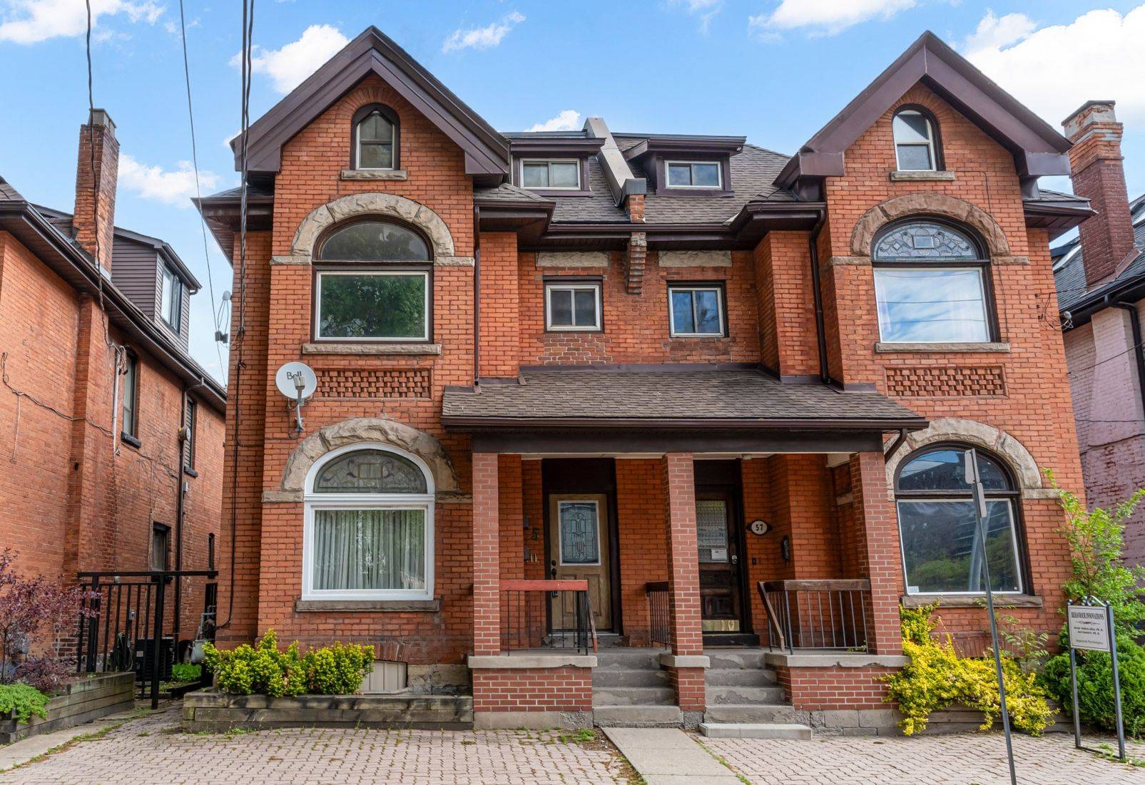 55 Young ST, Hamilton, ON L8N 1V1