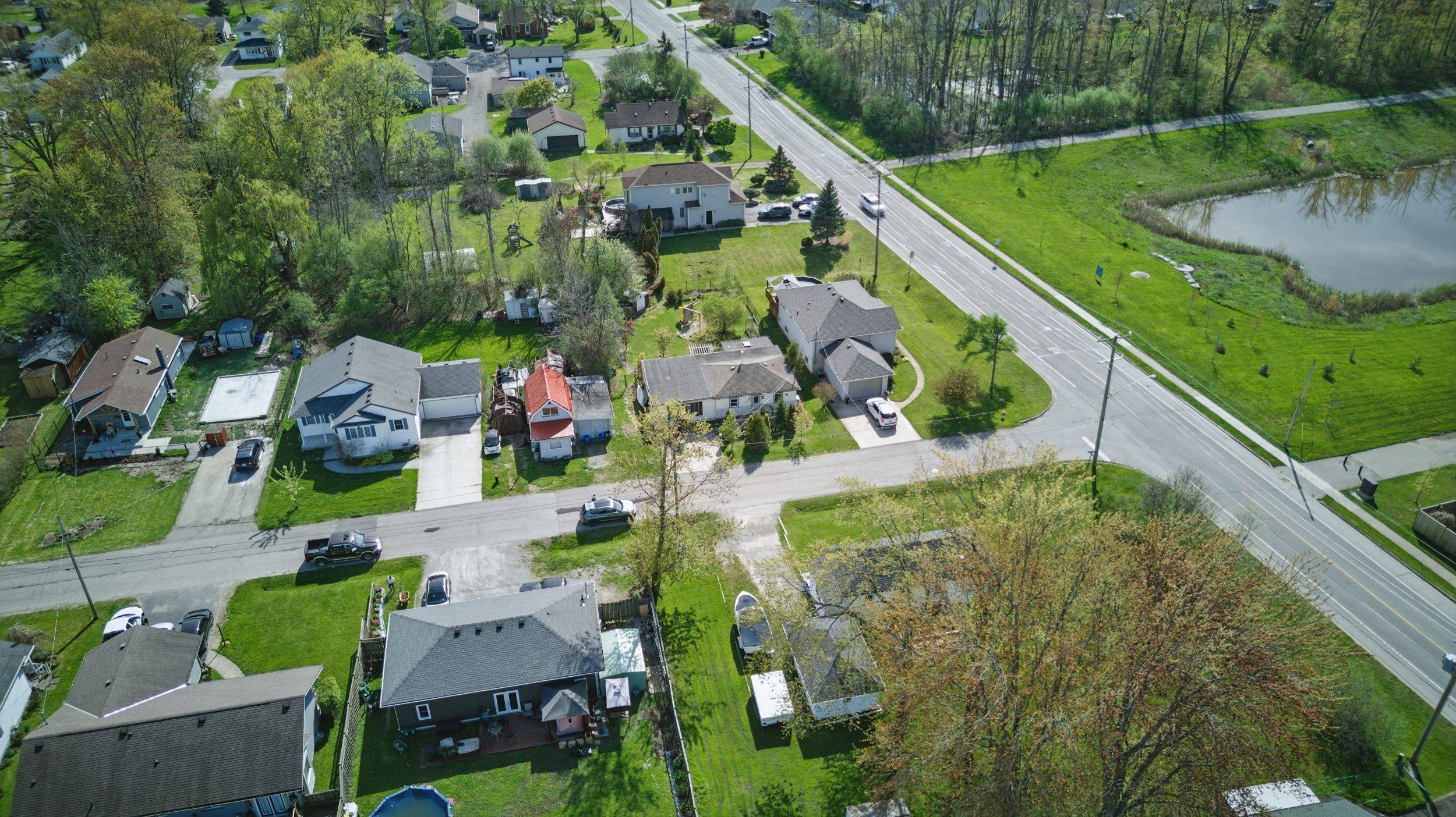 Fort Erie, ON L2A 5J6,99 Joseph ST